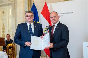 Der neue Staatssekretär Jörg Leichtfried und Innenminister Gerhard Karner.